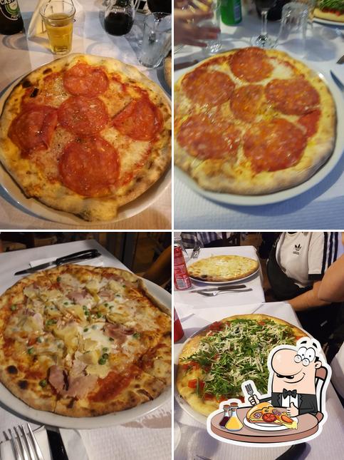 Ordina una pizza a L'Aragosta Pizzeria