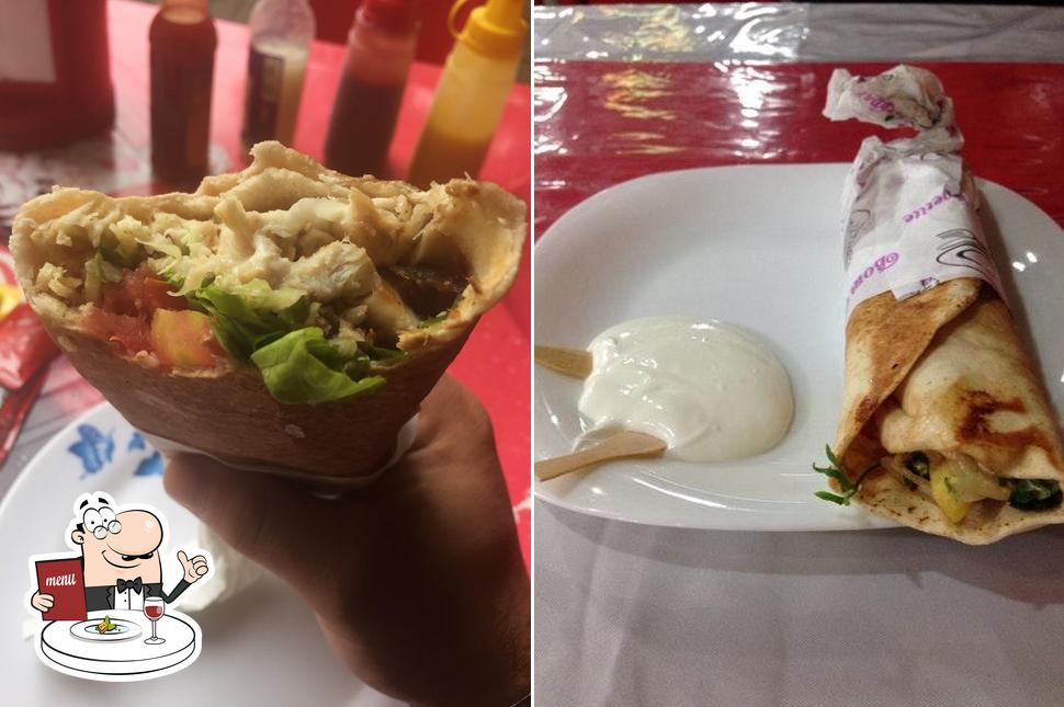 Comida em Zyna Shawarma