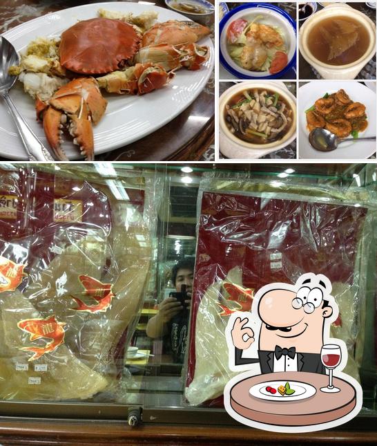 Meals at Mahachon Shark Fin