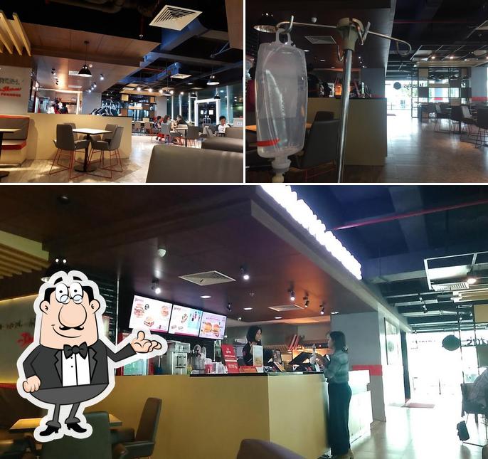 Check out how Wendy's looks inside