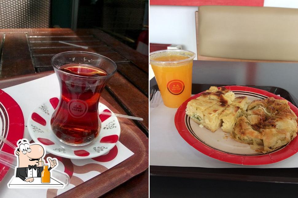Disfrutra de tu bebida favorita en Simit Sarayı Edirne