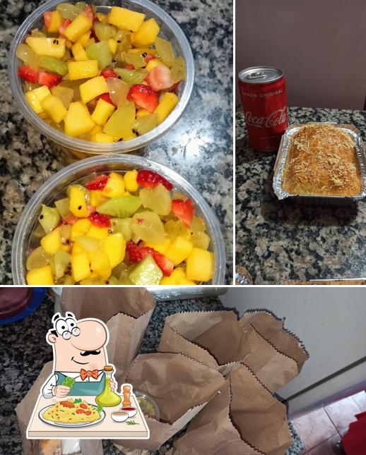 Comida em D´frutti Salada de frutas e Açaí