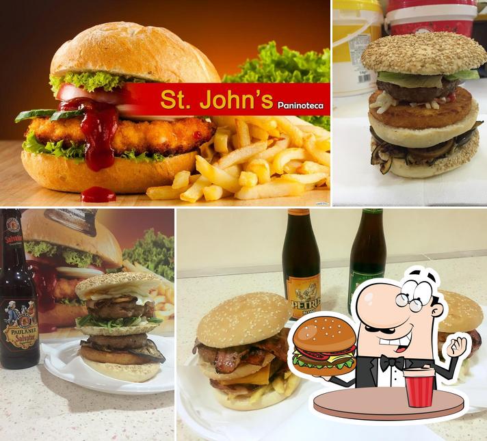 Ordina un hamburger a St.John's paninoteca