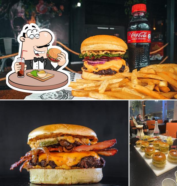Peça um hambúrguer no Alexandria Burger São José dos Pinhais