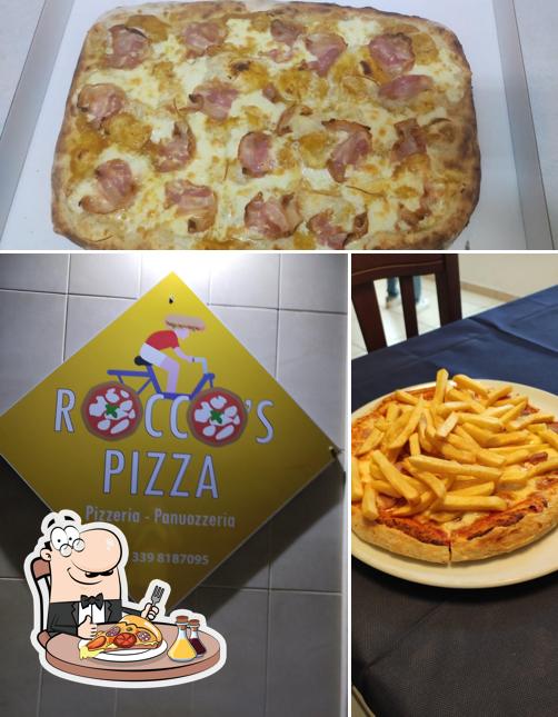 A Rocco's Pizza,via Barletta Schiavonea, puoi assaggiare una bella pizza