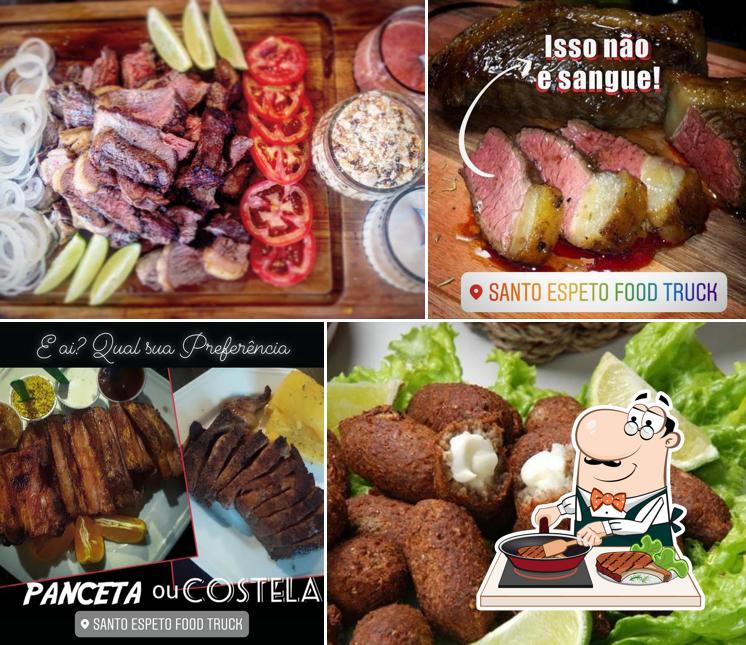 Santo Espeto oferece pratos de carne