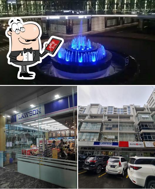 This is the picture depicting exterior and food at Lawson Landmark PLuit