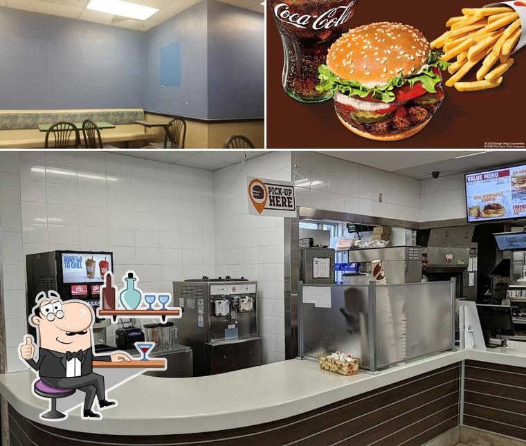 Внутреннее оформление и бургеры в Burger King