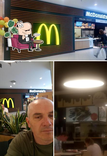 L'intérieur de McDonald’s City Center one Zagreb West