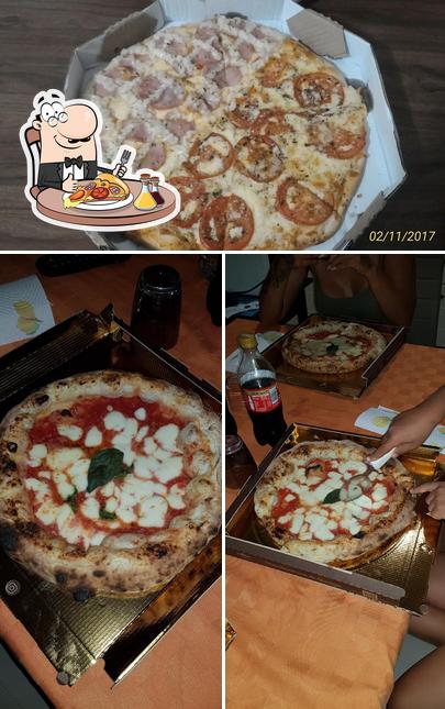 Escolha pizza no Bella Piza