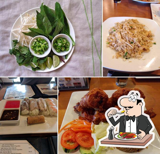 Food at Phở Lan Asian Bistro