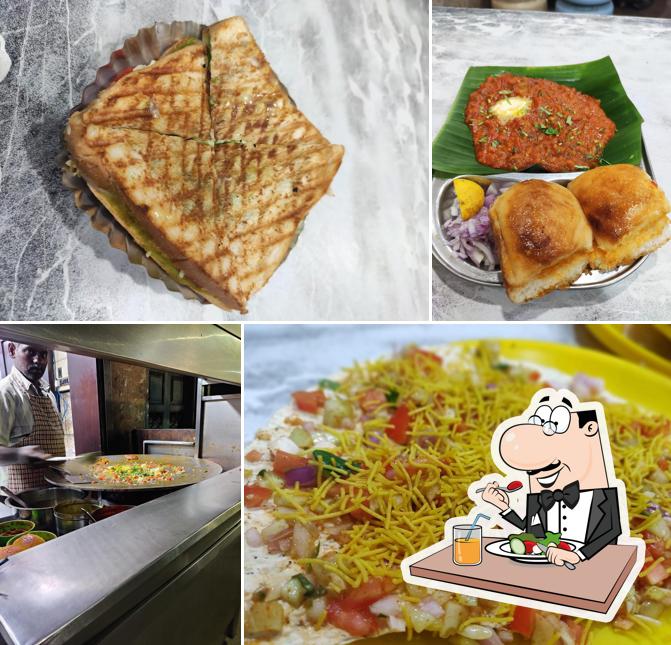 Food at Hemaanth Chats