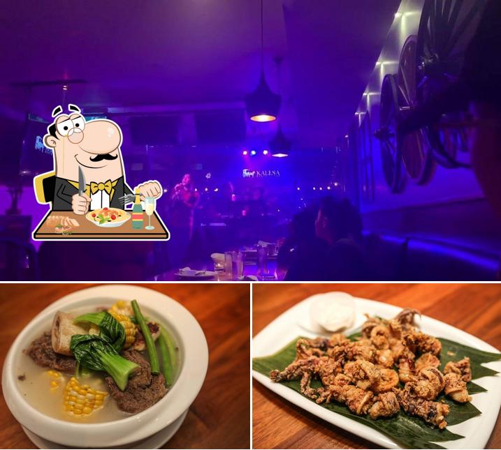 Это снимок, где изображены еда и внутреннее оформление в Kalesa Resto Bar
