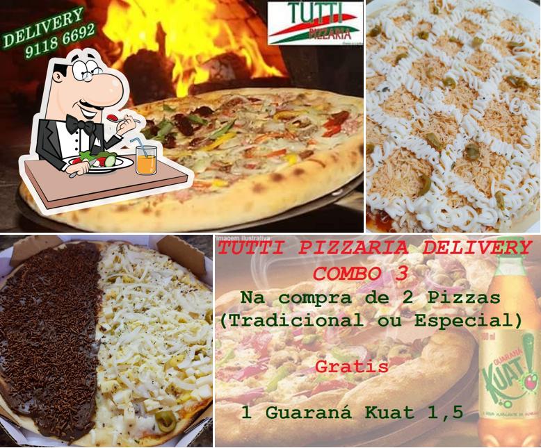 Comida em Tutti Pizzaria forno a lenha