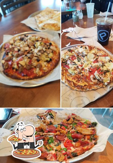 Order pizza at Pieology Pizzeria, Delta Shores Sacramento