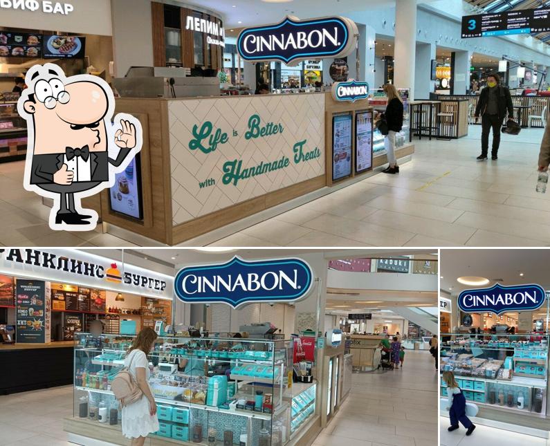 Regarder cette photo de Cinnabon