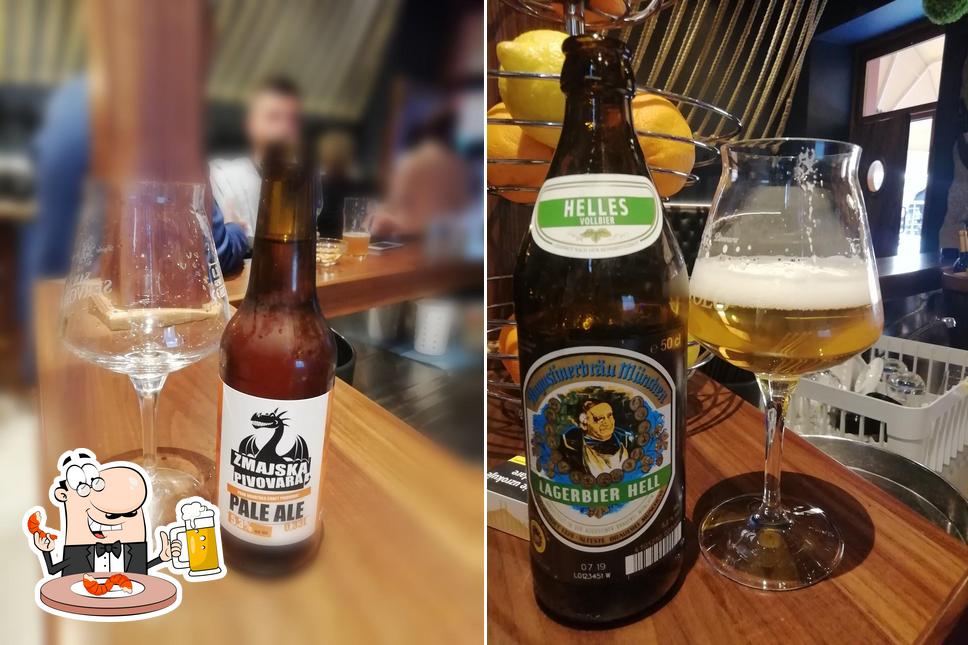 Puoi goderti un rinfrescante bicchiere di birra chiara o scura