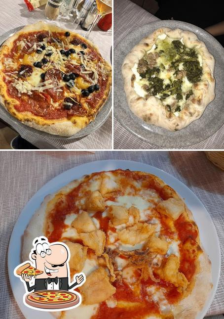 Prova una pizza a Ristorante Reginella specialità Napoletane