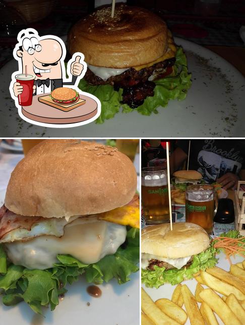 Bestellt einen Burger bei Bar On The Road