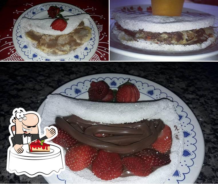 Закажите один из десертов в "Pedacinho do Nordeste Tapioca da Baiana & Ni Hao Yakisoba"