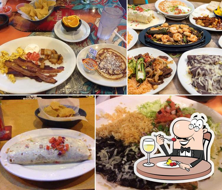 Cuco's Taqueria in Columbus - Restaurant menu and reviews