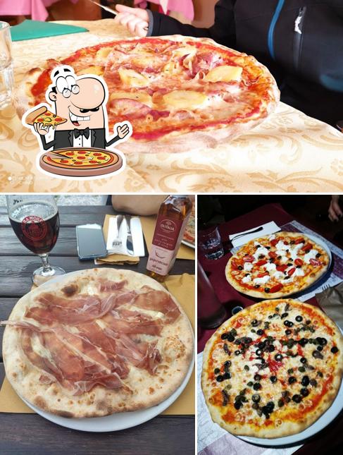 Scegli una pizza a Ristorante Al Bus