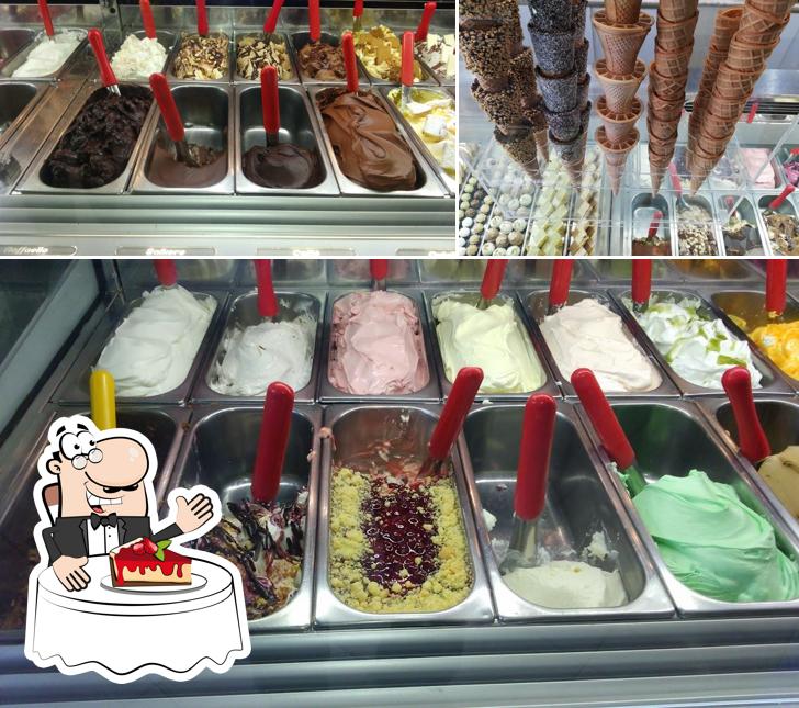 Yogogel Gelateria propone un'ampia selezione di dolci