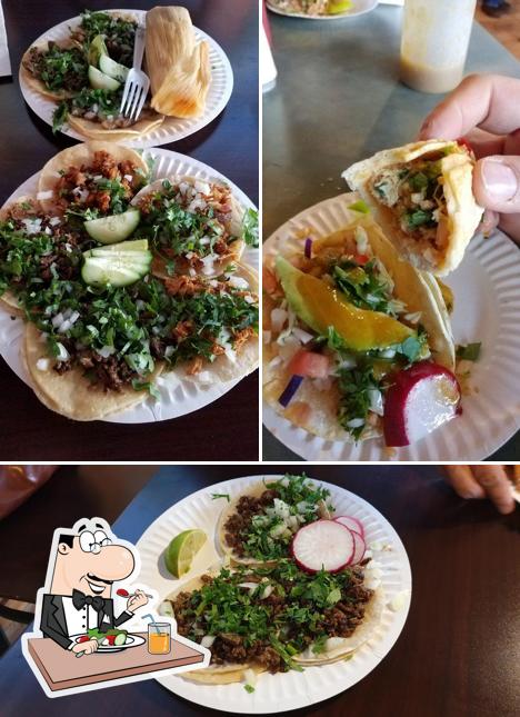 Food at Taqueria Tecalitlan