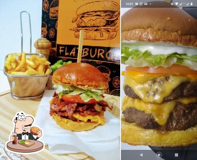 Delicie-se com um hambúrguer no Hamburgueria FlatBurger