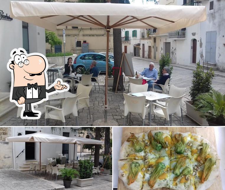 La interni e pizza del ristorante