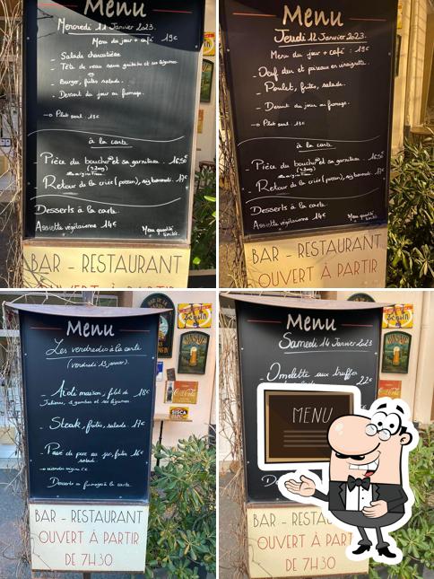 Essayez les plats du jour affichés sur le tableau