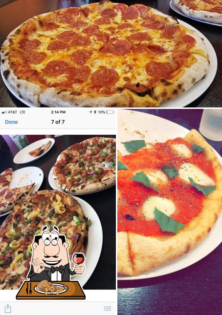 Pide una pizza en 1000 Degrees Pizza - Katy, TX