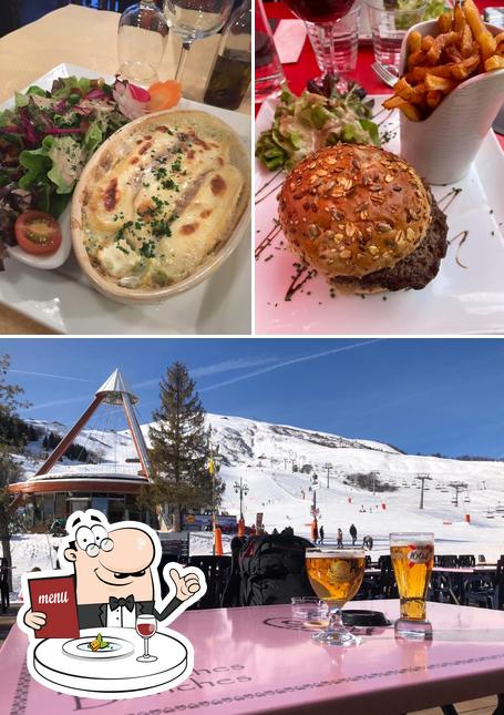 Parmi les diverses choses de la nourriture et la bière, une personne peut trouver sur Les Roches Blanches Corbier Restaurant