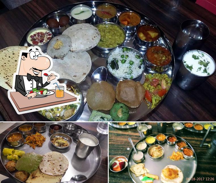 Food at Naivedya Thali