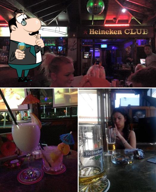 Las imágenes de barra de bar y bebida en Heineken