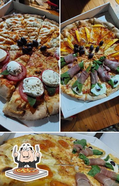 Consiga pizza no Vila Ré Pizzaria