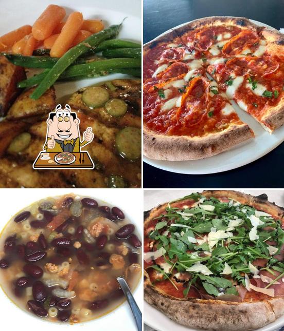 Elige una pizza en Il Porcellino Italian Restaurant And Catering