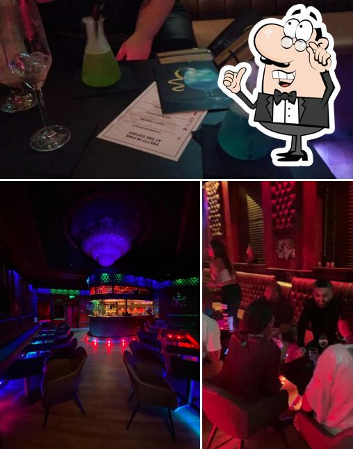 Интерьер "One Oxford - VIP Cocktail & Champagne Lounge"