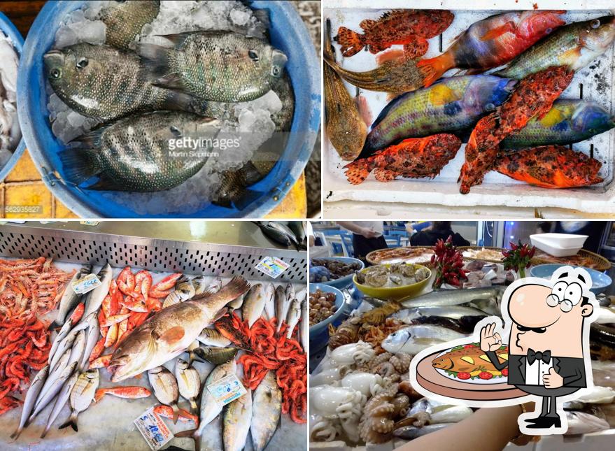 Gallipoli Mercato Del Pesce/ Pescheria offre un menu per gli amanti del pesce