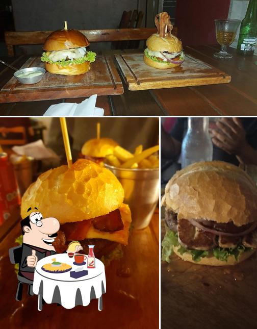 Peça um hambúrguer no Blends Burger Artesanal