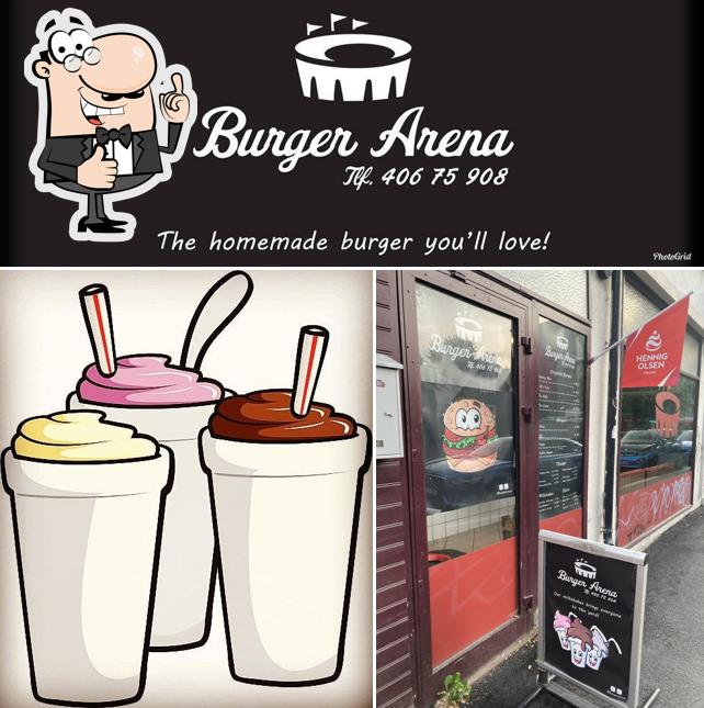 Look at this picture of Burger Arena