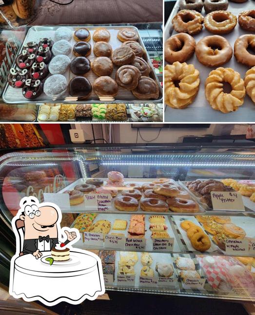 "Smoky Mountain Donuts" представляет гостям разнообразный выбор сладких блюд
