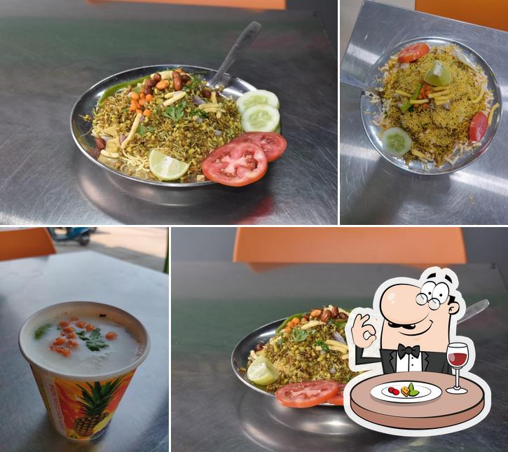 Meals at Vateshwar Misal Maan