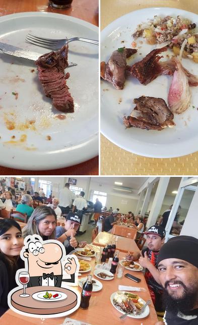 Comida em Churrascaria Rech