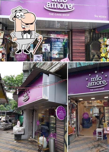 The exterior of Mio Amore Cake Shop (Phoolbagan )