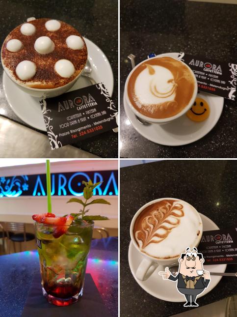 Goditi un drink a Caffetteria Aurora