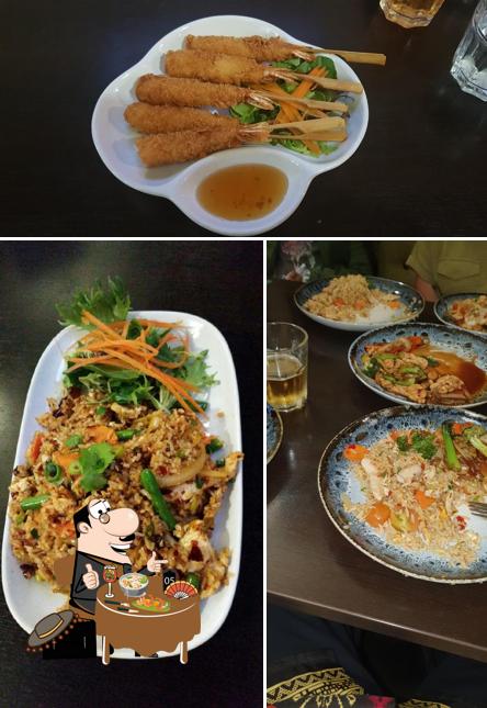 Comida en Siam Basil Thai Restaurant