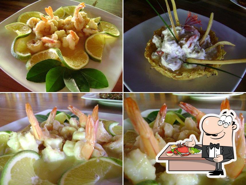 Try out seafood at El Ganadero