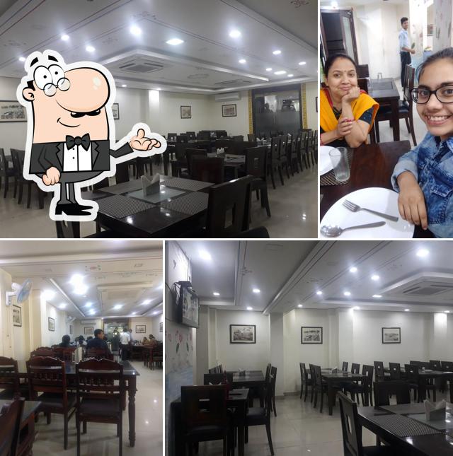 C495 Restaurant Royal Rasoi Udaipur Interior 