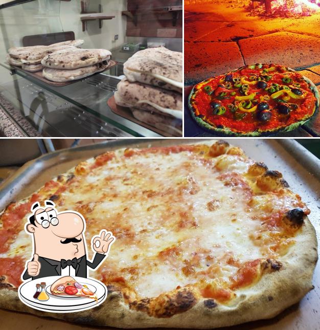 Scegli tra le svariate varianti di pizza